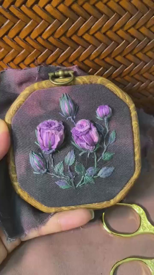 Custom 3D Roses - WhatsApp Design